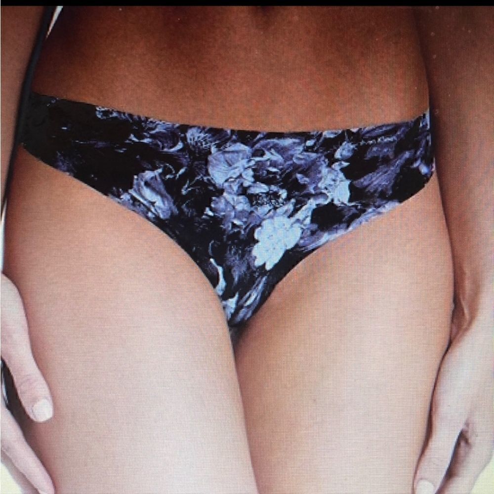 Calvin Klein Invisibles floral Thong NWT